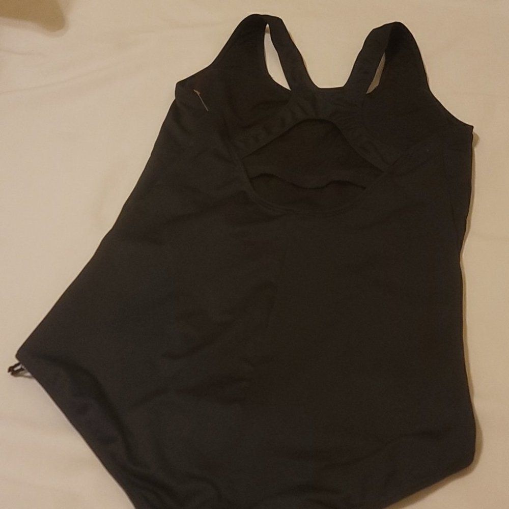 Bayleaf One Piece Bathing Suit - Picture 3 of 8